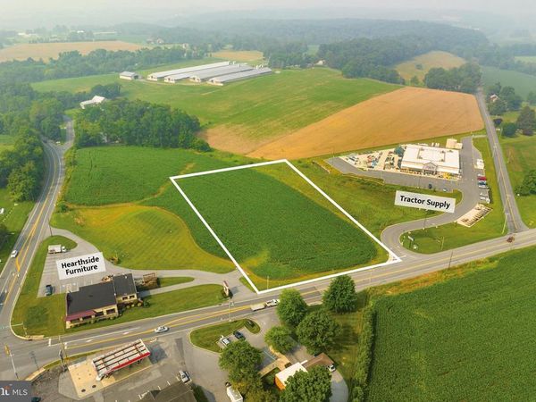 50 W 28TH DIVISION HIGHWAY, LITITZ, PA 17543