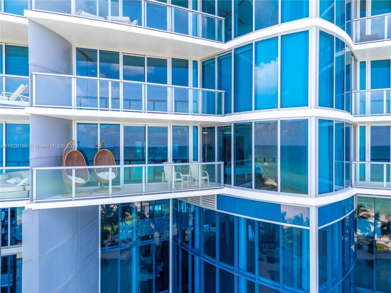 17001 Collins Ave, Unit 804, Sunny Isles Beach, FL 33160 Photo