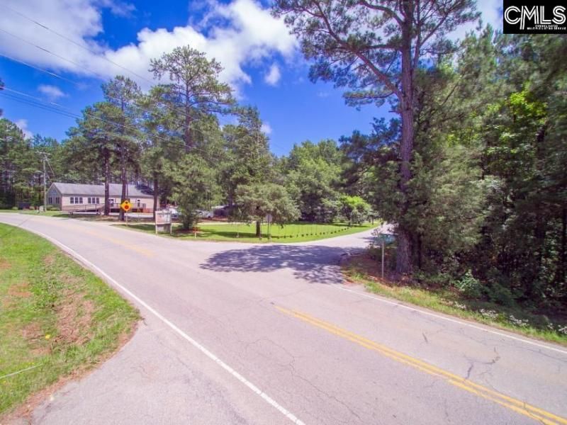 1-b Saint Peters Church Road Photo 9