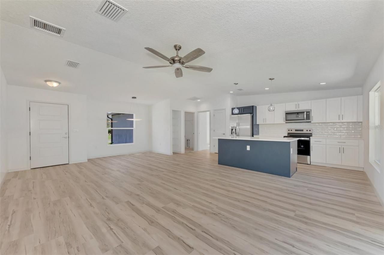 3847 E Price Boulevard, North Port, FL 34288 Photo