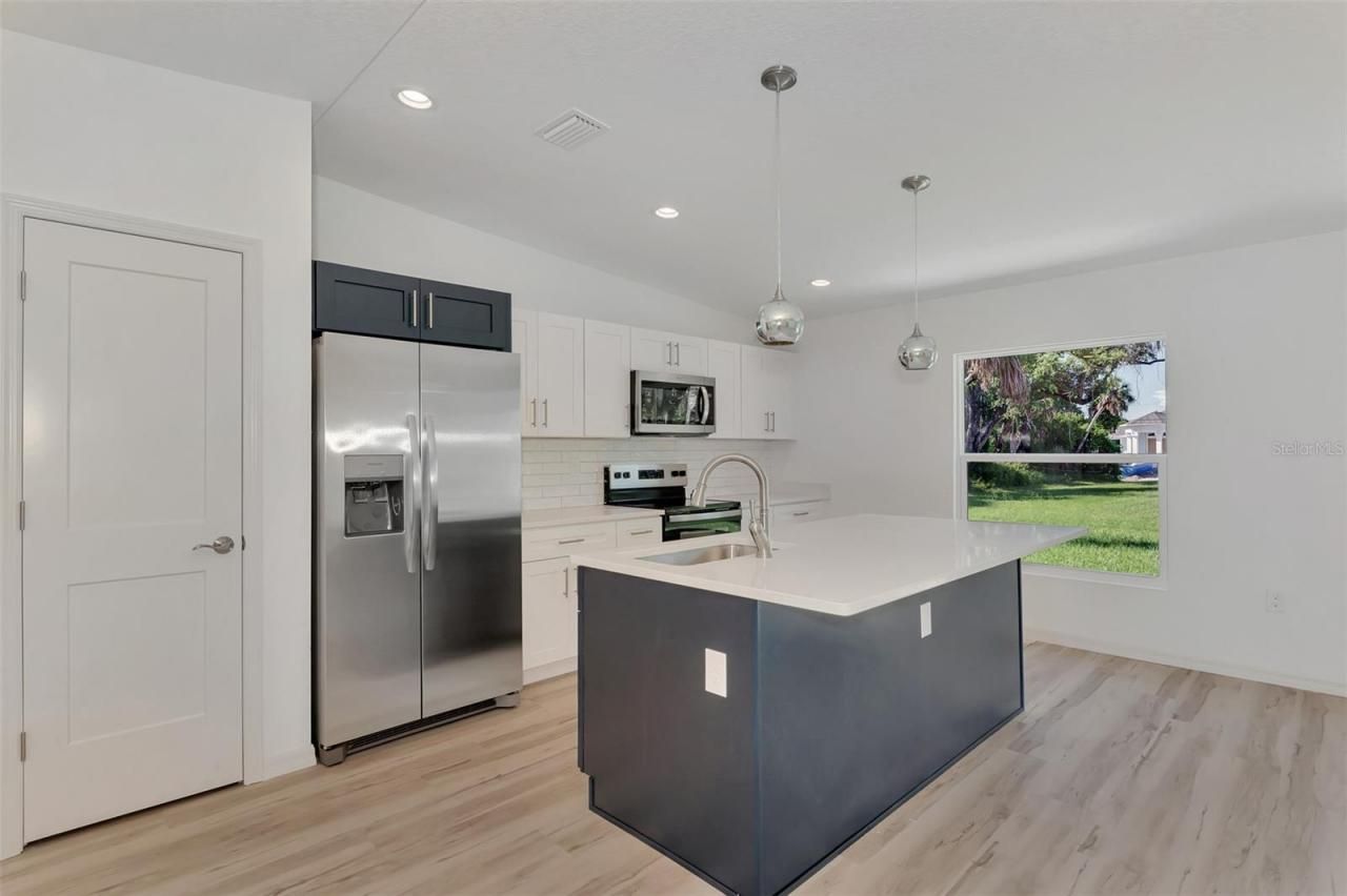3847 E Price Boulevard, North Port, FL 34288 Photo