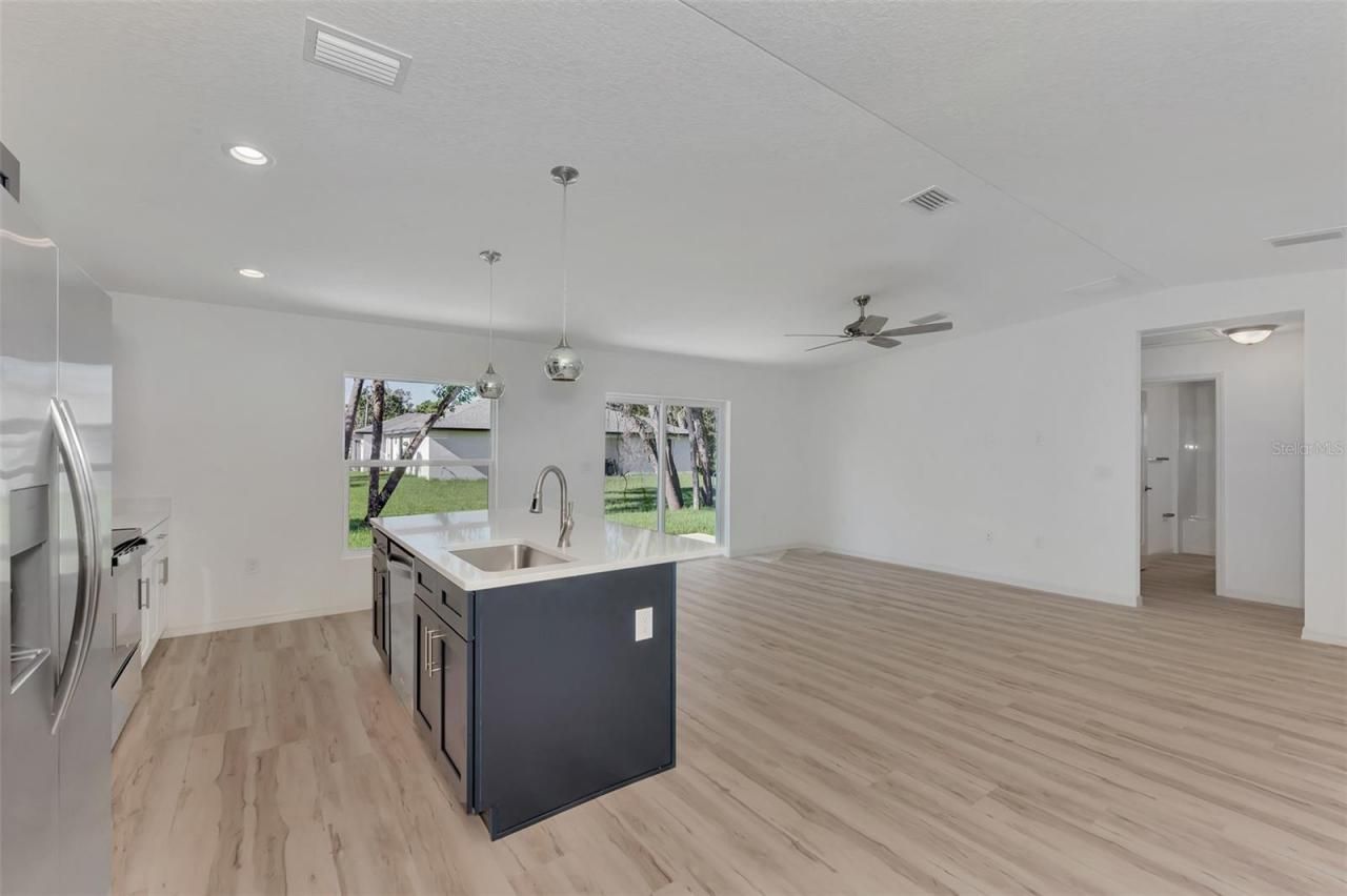 3847 E Price Boulevard, North Port, FL 34288 Photo