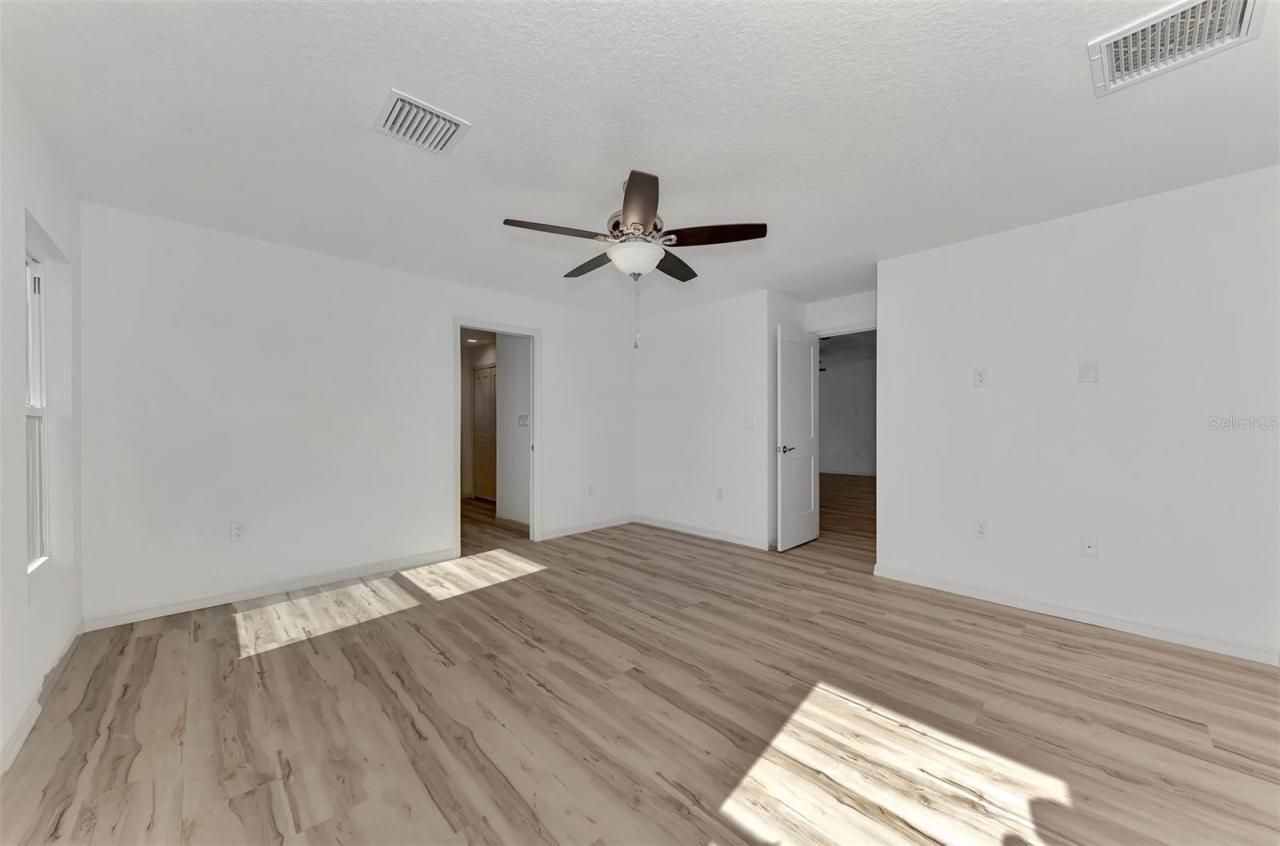3847 E Price Boulevard, North Port, FL 34288 Photo