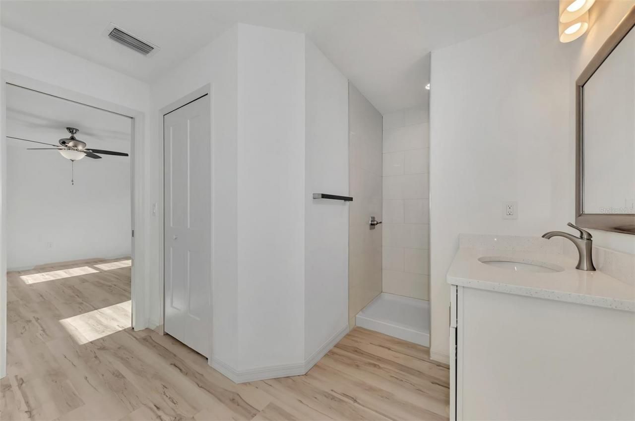 3847 E Price Boulevard, North Port, FL 34288 Photo