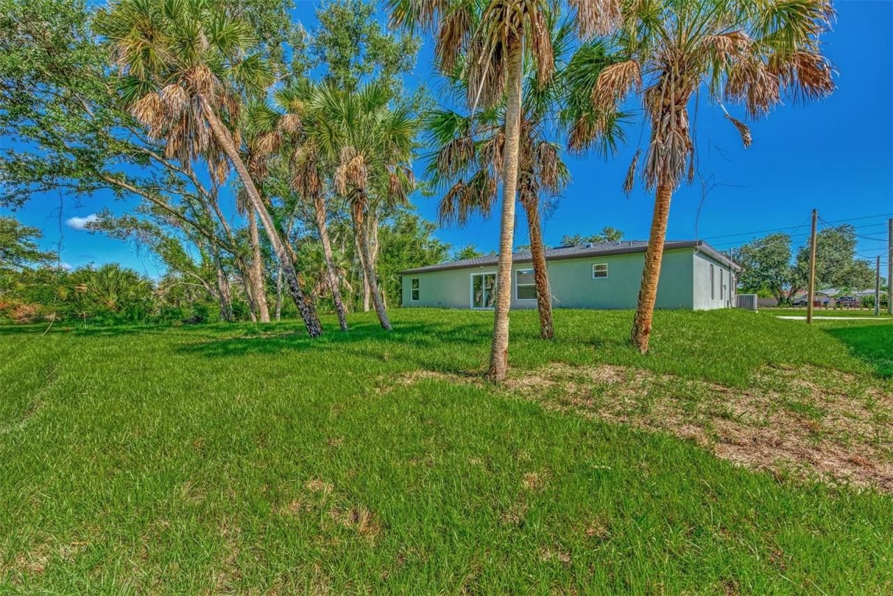 3847 E Price Boulevard, North Port, FL 34288 Photo
