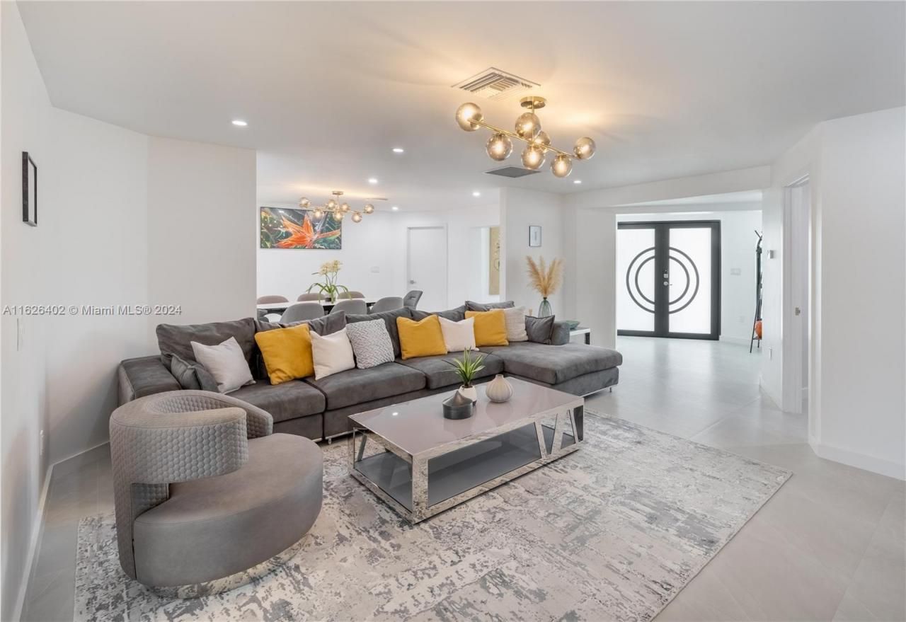 1575 Osprey Ave, Naples, FL 34102 Photo