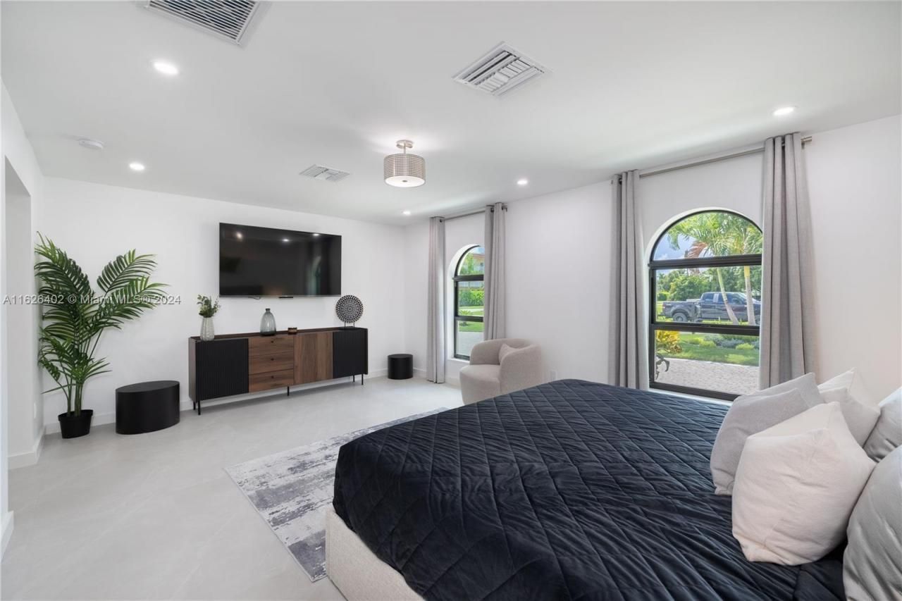 1575 Osprey Ave, Naples, FL 34102 Photo