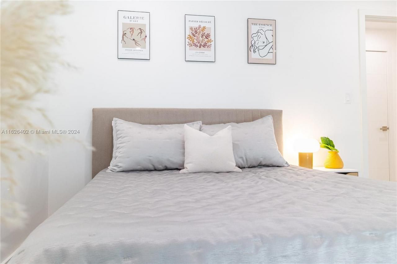 1575 Osprey Ave, Naples, FL 34102 Photo