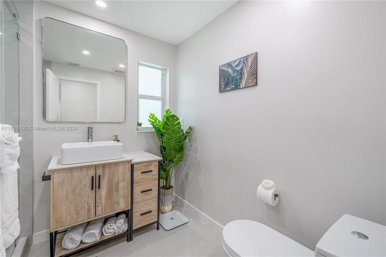 1575 Osprey Ave, Naples, FL 34102 Photo