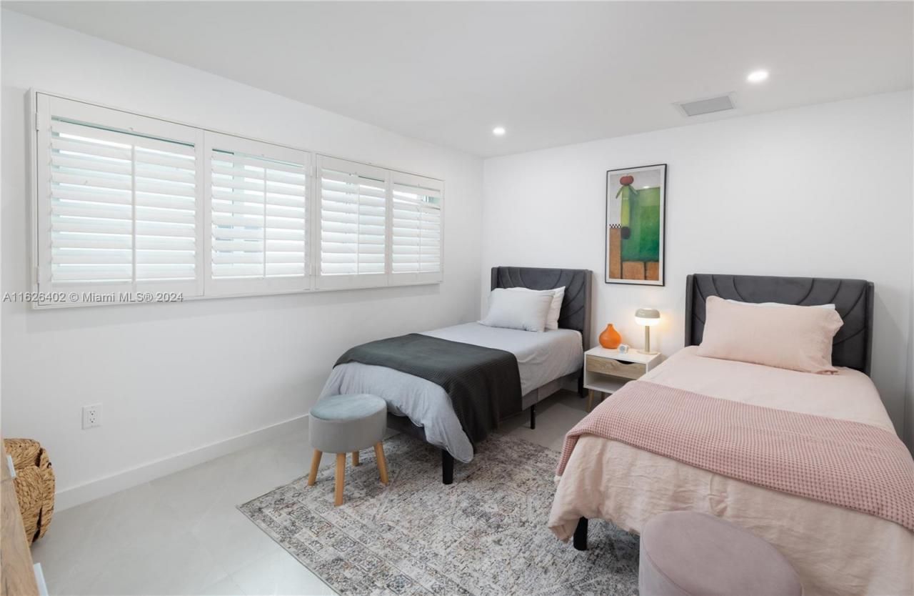 1575 Osprey Ave, Naples, FL 34102 Photo