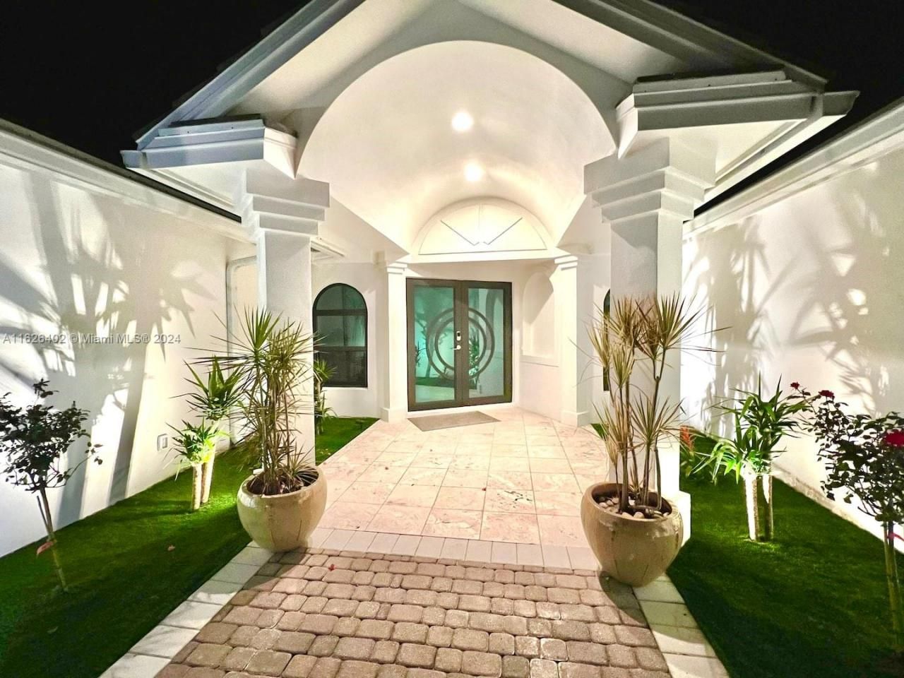 1575 Osprey Ave, Naples, FL 34102 Photo