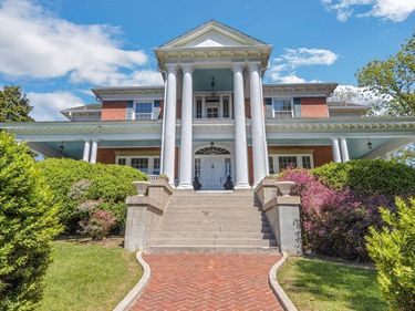 1100 MCCORMICK BLVD, CLIFTON FORGE, VA 24422