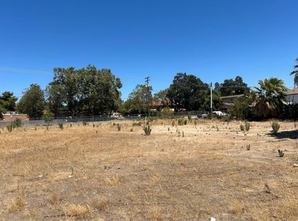309 N Center St, Turlock, CA 95380 Photo