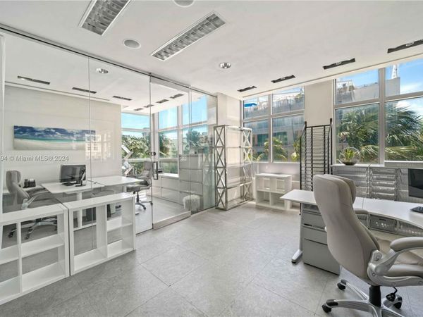 1451 Ocean Dr, Unit CU-204, Miami Beach, FL 33139