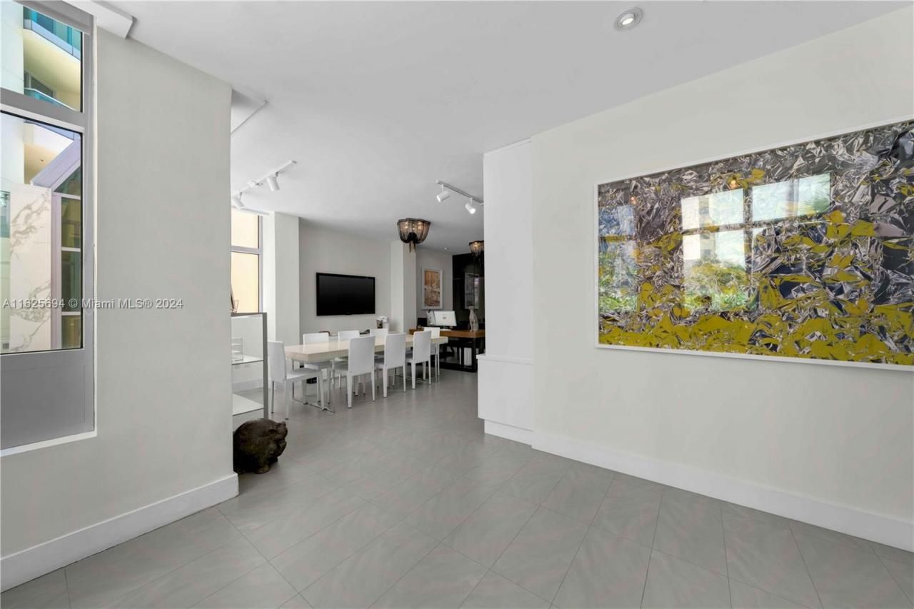 1451 Ocean Dr, Unit CU-204, Miami Beach, FL 33139 Photo