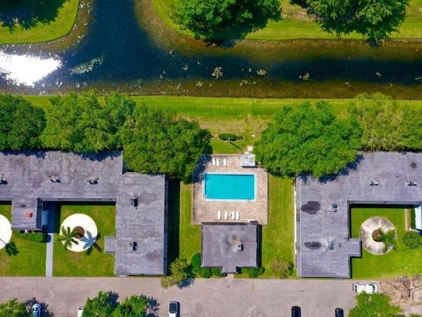 10193 N Military Drive, Unit 203, Palm Beach Gardens, FL 33410