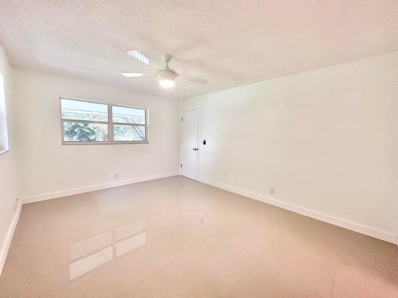 10193 N Military Drive, Unit 203, Palm Beach Gardens, FL 33410 Photo