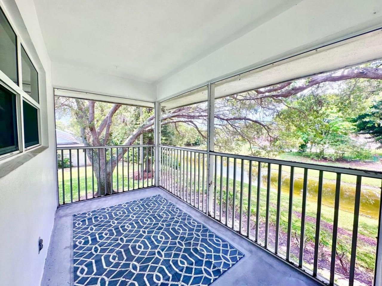 10193 N Military Drive, Unit 203, Palm Beach Gardens, FL 33410 Photo