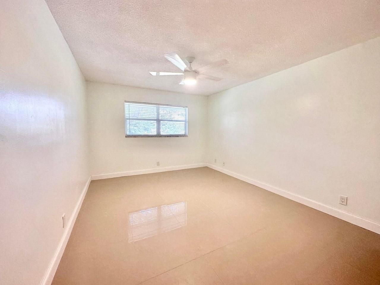 10193 N Military Drive, Unit 203, Palm Beach Gardens, FL 33410 Photo