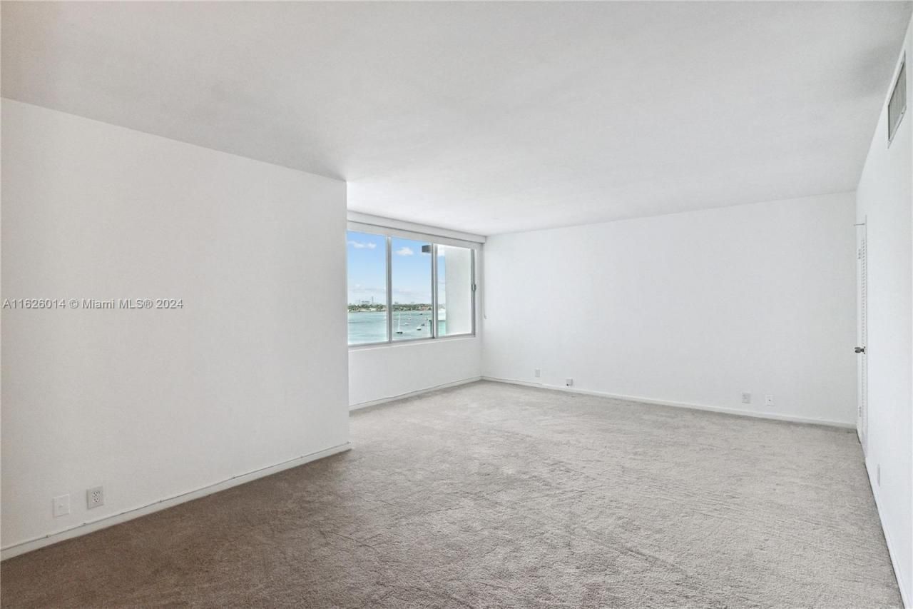 1000 West Ave, Unit 821, Miami Beach, FL 33139 Photo