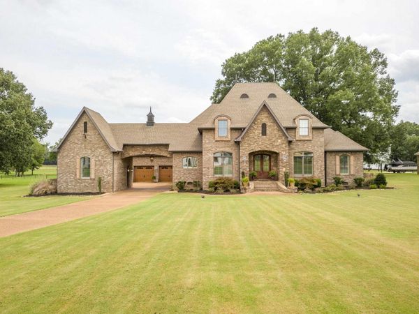 200 TWIN FORK LN, Savannah, TN 38372