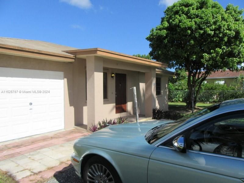 24925 SW 134th Ct, Homestead, FL 33032 Photo