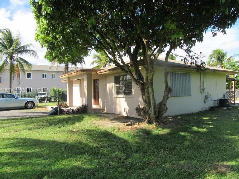 24925 SW 134th Ct, Homestead, FL 33032 Photo