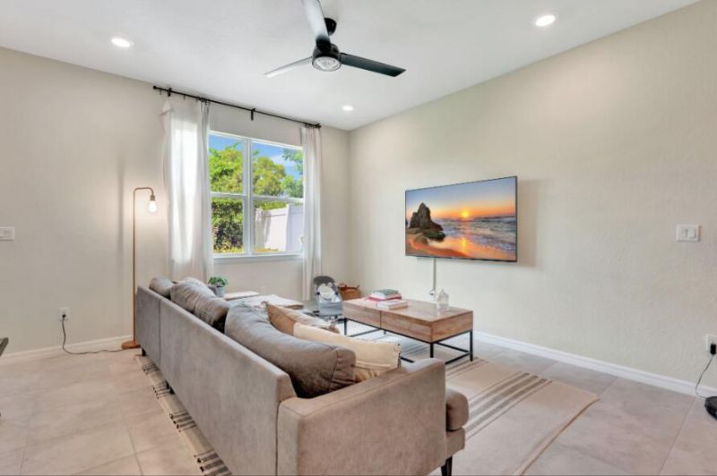 3247 Watercress Drive, Lauderdale Lakes, FL 33311 Photo