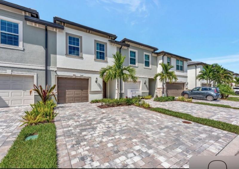 3247 Watercress Drive, Lauderdale Lakes, FL 33311 Photo