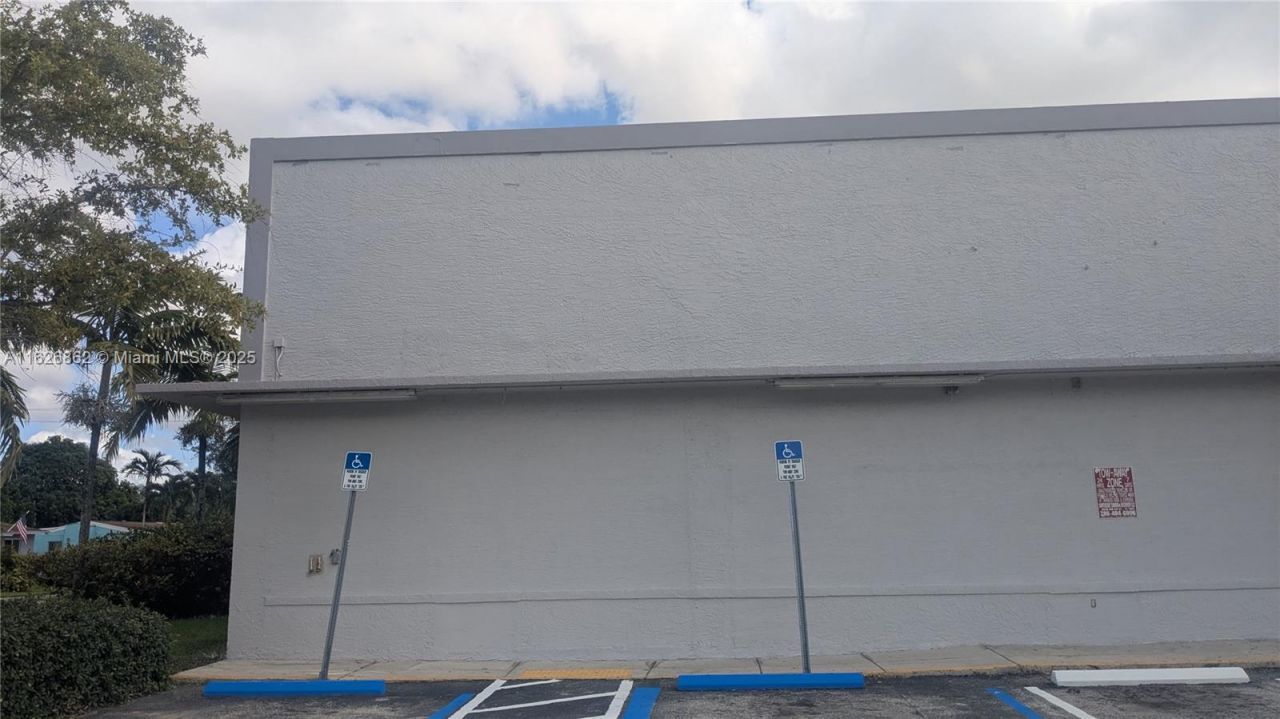 16525 NW 27th Ave, Miami Gardens, FL 33054 Photo