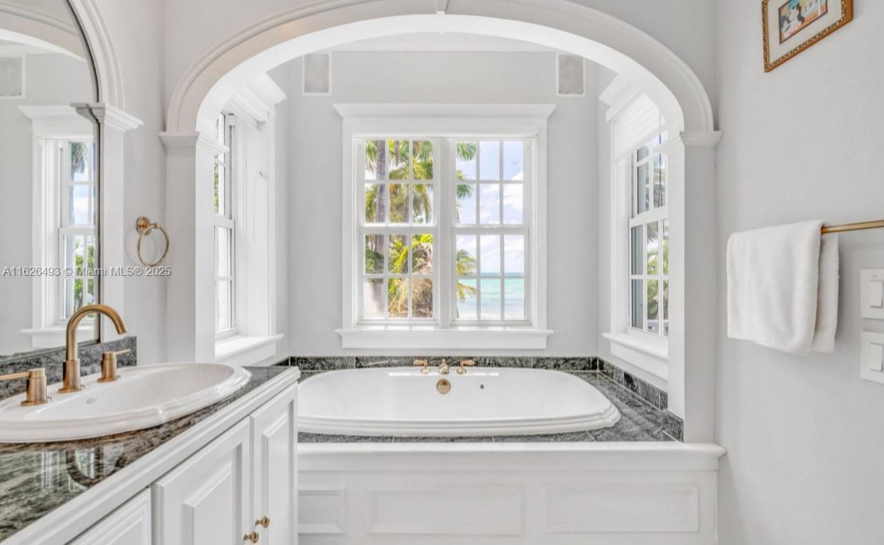 75761 Overseas Hwy, Islamorada, FL 33036 Photo