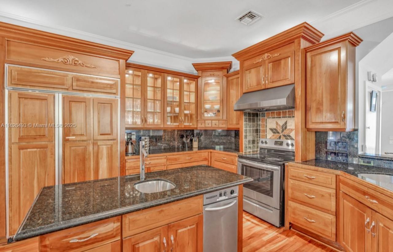 75761 Overseas Hwy, Islamorada, FL 33036 Photo