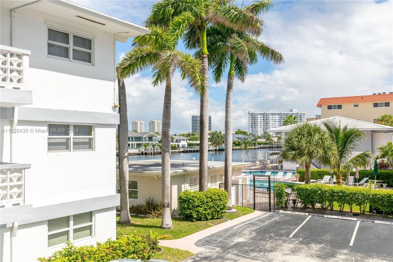3135 S Ocean Dr, Unit 227, Hallandale Beach, FL 33009 Photo