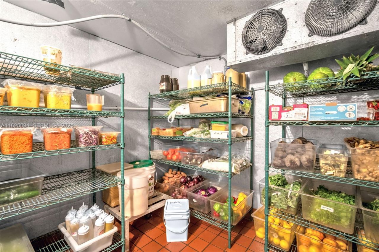 21316 Saint Andrews Blvd ( Restaurant For Sale ), Boca Raton, FL 33432 Photo