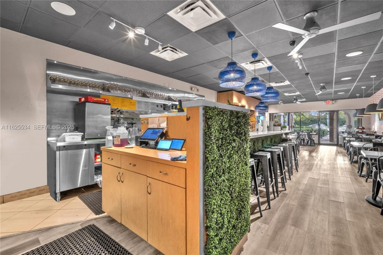 21316 Saint Andrews Blvd ( Restaurant For Sale ), Boca Raton, FL 33432 Photo