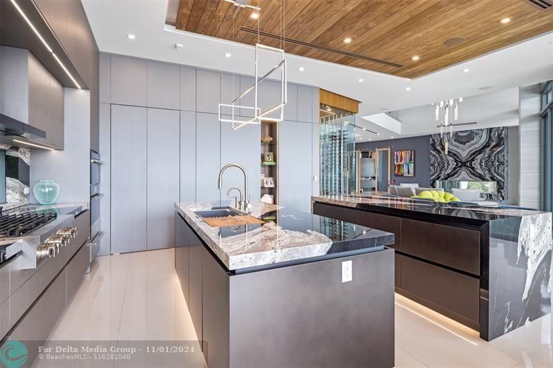 34 Minnetonka Rd, Sea Ranch Lakes, FL 33308 Photo