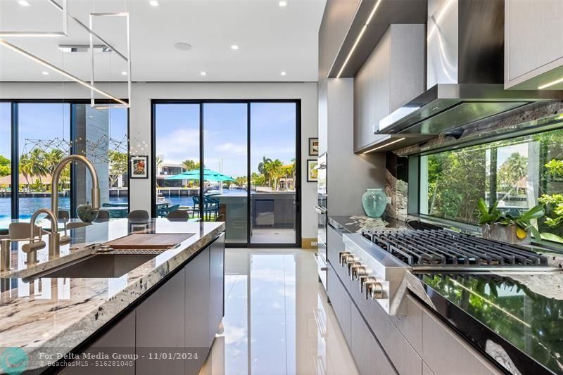 34 Minnetonka Rd, Sea Ranch Lakes, FL 33308 Photo