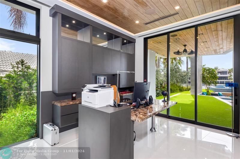 34 Minnetonka Rd, Sea Ranch Lakes, FL 33308 Photo