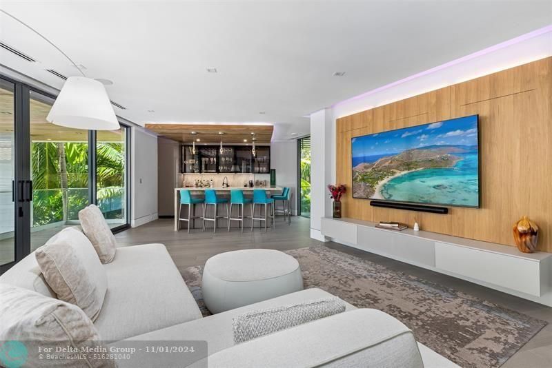 34 Minnetonka Rd, Sea Ranch Lakes, FL 33308 Photo