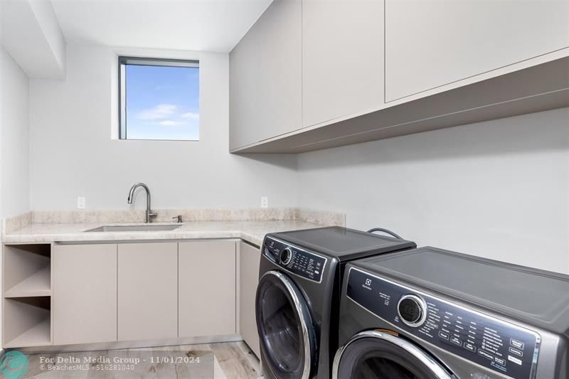 34 Minnetonka Rd, Sea Ranch Lakes, FL 33308 Photo