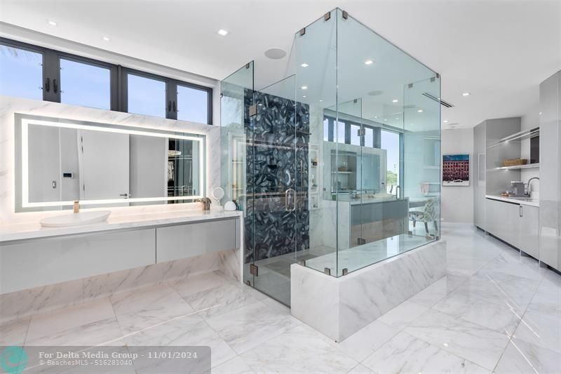 34 Minnetonka Rd, Sea Ranch Lakes, FL 33308 Photo