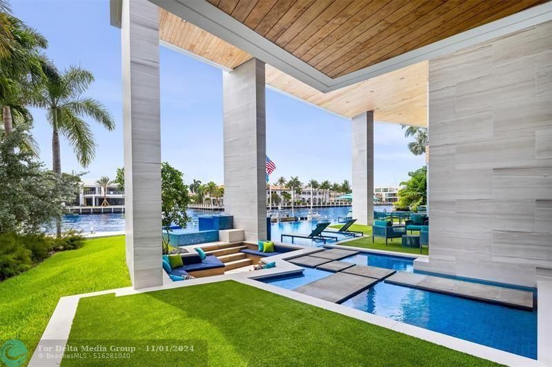 34 Minnetonka Rd, Sea Ranch Lakes, FL 33308 Photo