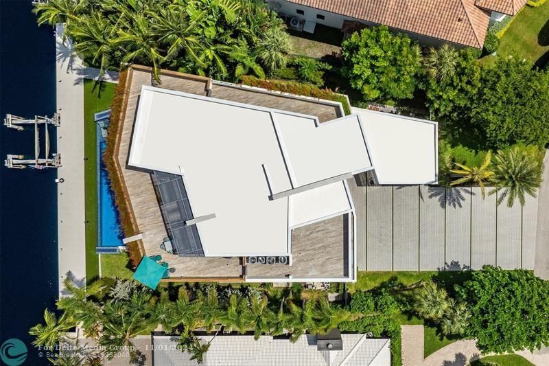 34 Minnetonka Rd, Sea Ranch Lakes, FL 33308 Photo