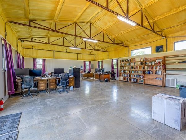 746 E Center Road, Goldsby, OK 73093