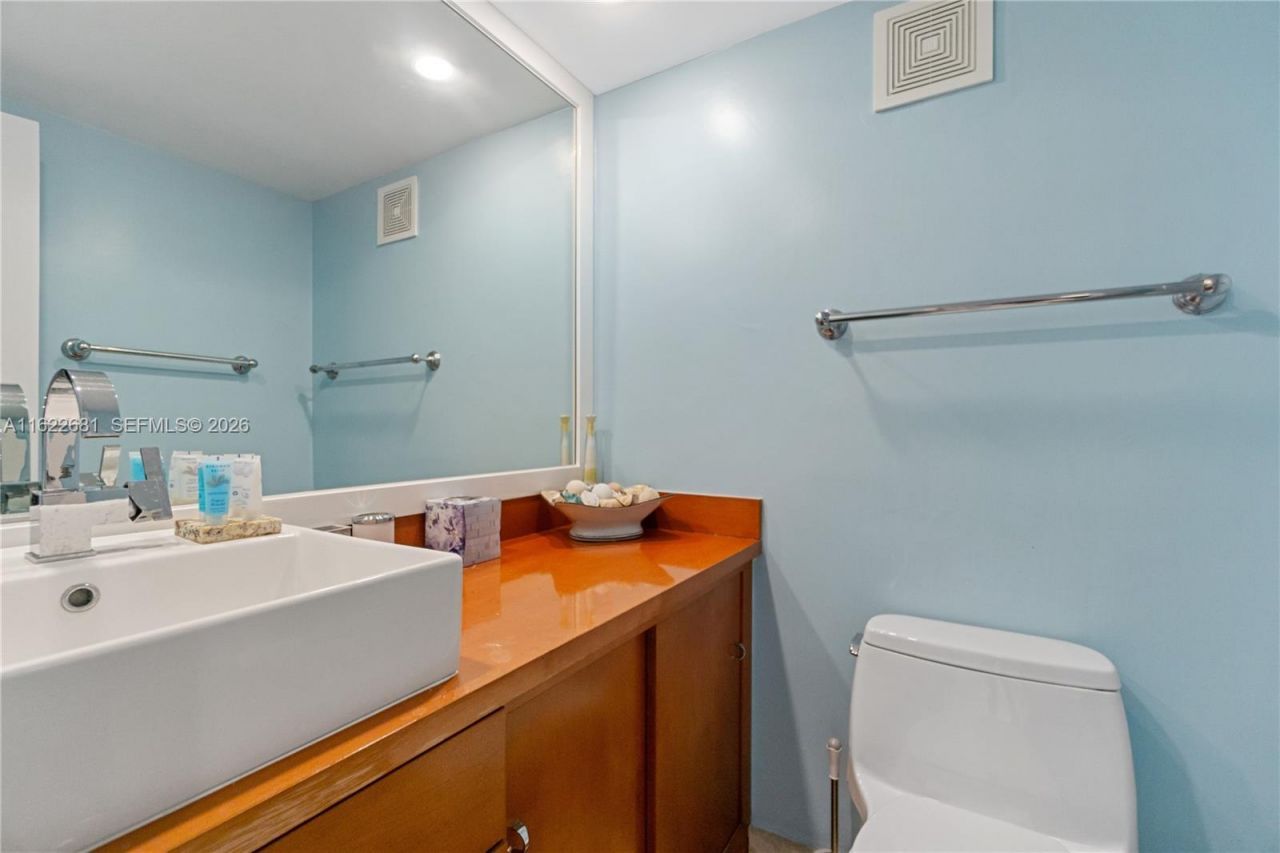 100 Lincoln Rd, Unit 1422, Miami Beach, FL 33139 Photo