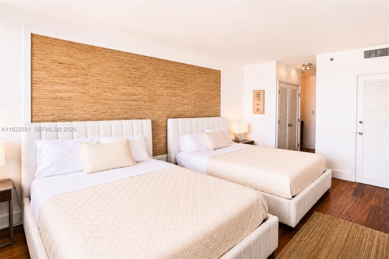 100 Lincoln Rd, Unit 1422, Miami Beach, FL 33139 Photo