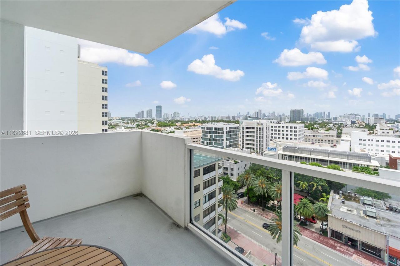 100 Lincoln Rd, Unit 1422, Miami Beach, FL 33139 Photo