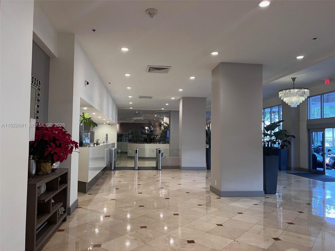 100 Lincoln Rd, Unit 1422, Miami Beach, FL 33139 Photo