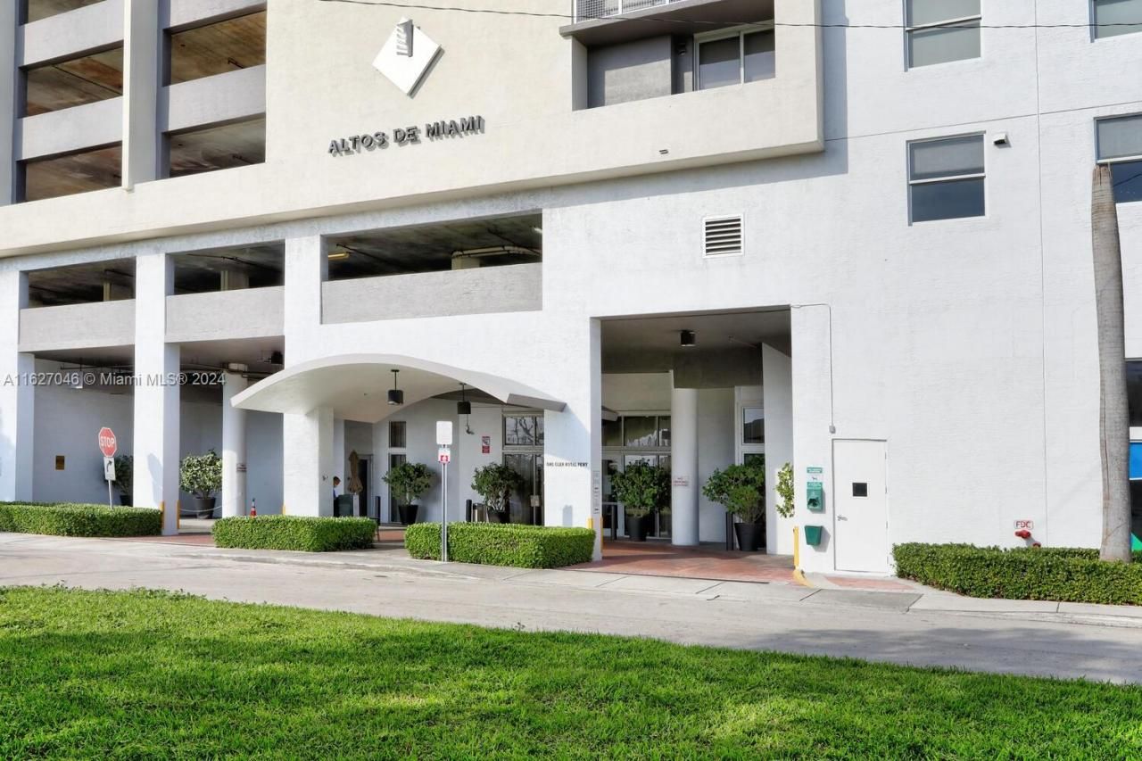 Please Call For Address, Unit 501, Miami, FL 33125 Photo