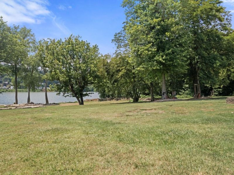 1189 Pennsylvania Avenue, Aberdeen, OH 45101 Photo 13